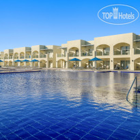 20 открытых бассейнов в Albatros Makadi Resort 5*