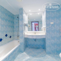 Siva Golden Bay Makadi  Deluxe Room Bathroom
