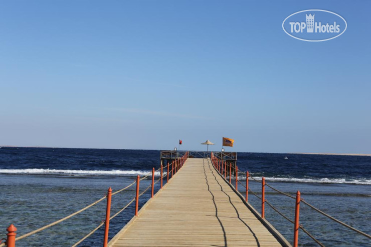 Пляж в Kefaluka Resort 5*