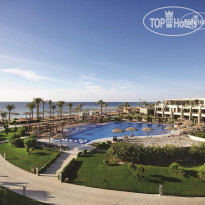 5 открытых бассейнов (3 с подогревом в зимнее время + детский) в Coral Sea Imperial Sensatori 5*