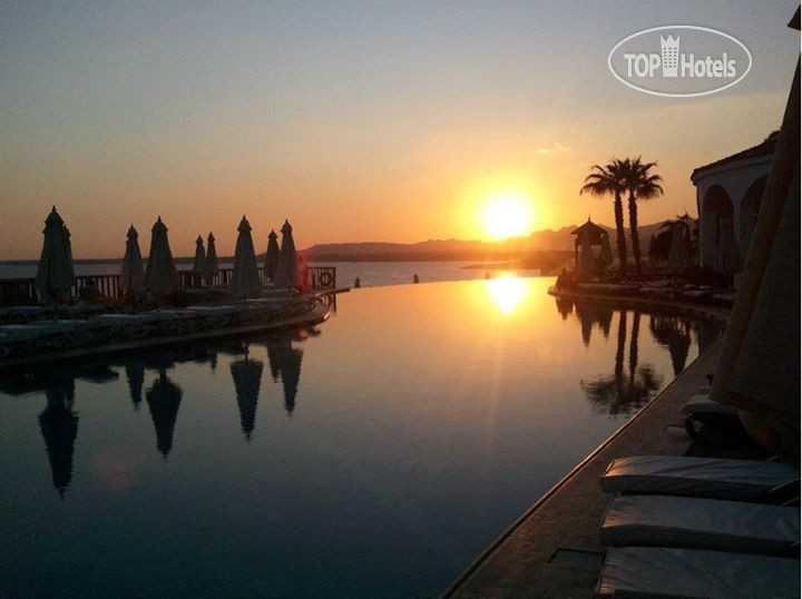 Пляж в Cote D'Azur de Cham Resort 5*