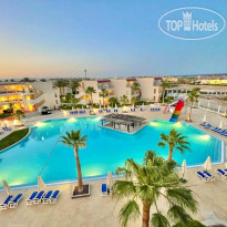 Breeze swimming pool в Ivy Cyrene Island Aqua Park Resort 4*