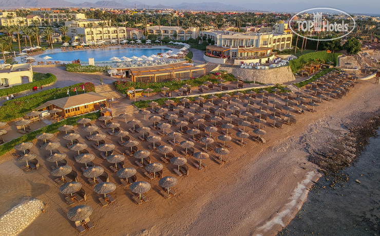 Пляж в Cleopatra Luxury Resort Sharm El Sheikh 5*