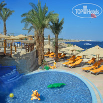 5 бассейнов, 2 с подогревом зимой + 2 джакузи. в Xperience Sea Breeze Resort 5*