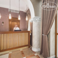 Amra Park-Hotel & Spa Ресепшн отеля