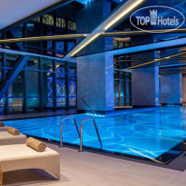 Крытый бассейн в Hilton Tashkent City 5*