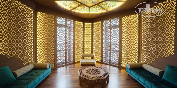 Crowne Plaza Borjomi 5* Чайная комната - Фото отеля