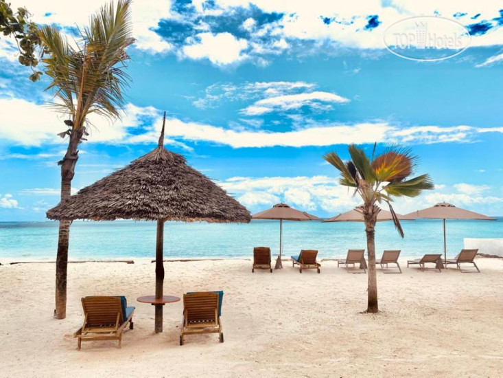 Пляж в Royal Mandarin Hotel & Resort 5*