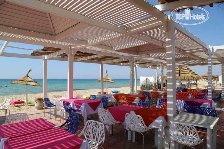 Пляж в Sultan Gardens Resort 5*