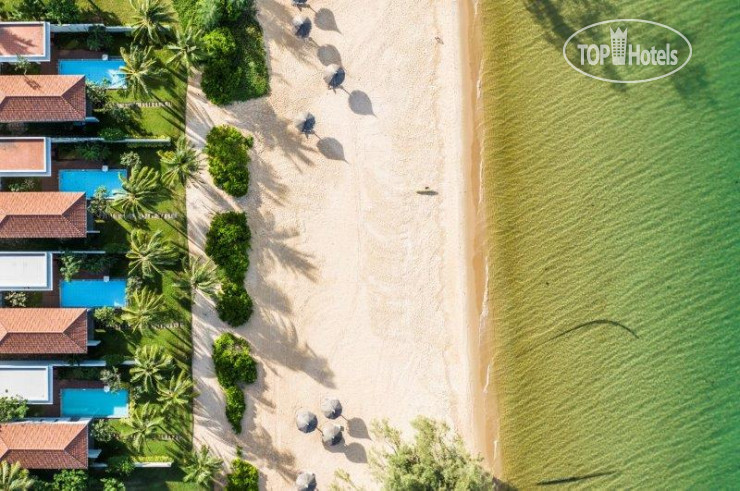 Пляж в Vinpearl Resort & Spa Phu Quoc 5*