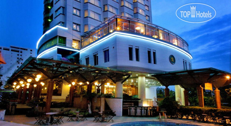 Фото The Light Hotel & Resort