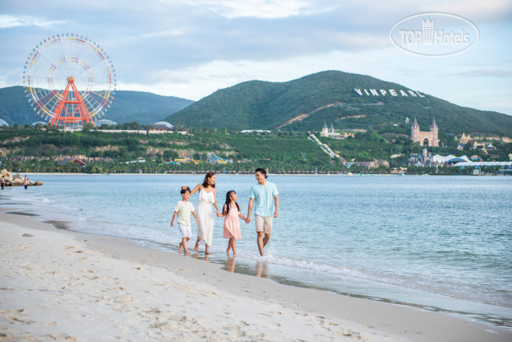 Пляж в Vinpearl Resort & Spa Nha Trang Bay 5*