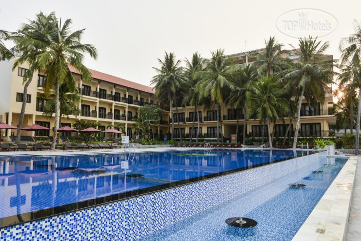 Фотографии отельера Hon Rom Sunlight Resort 2*