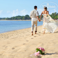 Nusa Dua Beach Hotel & Spa Wedding couple at the beach