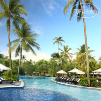 Главный бассейн в Paradisus by Melia Bali 5*