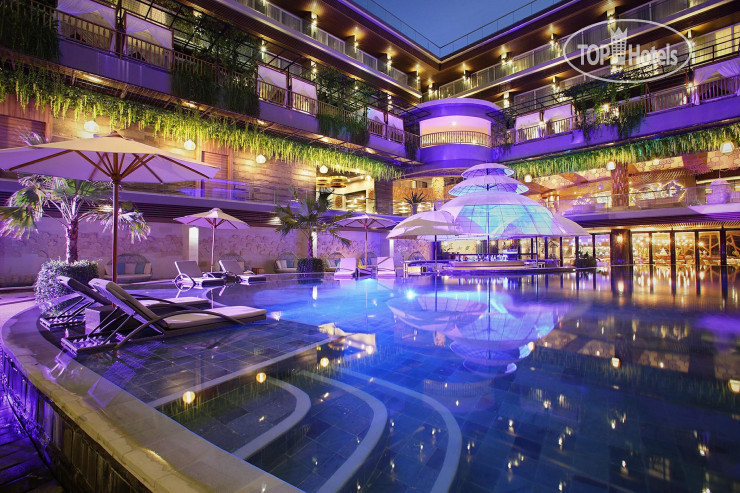Фотографии отеля  The Crystal Luxury Bay Resort Nusa Dua 5*