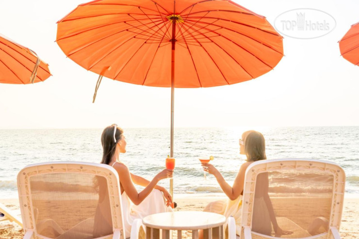 Пляж в Zeespiegel Hotel  3*