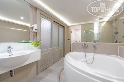 Kata Thani Phuket Beach Resort 5* Grand Suite - Фото отеля
