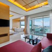 The Kee Resort & Spa Seaview Suite