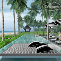 основной бассейн  в Centara Reserve Samui 5*