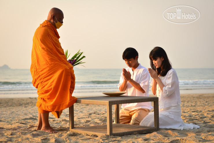 Пляж в Anantasila Beach Resort Hua Hin 4*