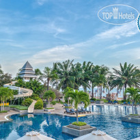 Бассейн в Radisson Resort & Spa Hua Hin 4*