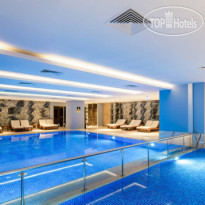 Крытый бассейн в Concorde Tower Hotel & Casino 5*