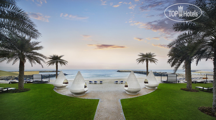 Пляж в Voyage Belek Golf & Spa 5*