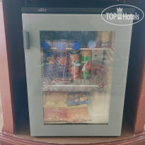 Riviera Hotel Dubai mini fridge