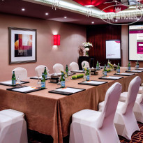 Crowne Plaza Dubai Deira Meeting Room