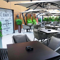 Mercure Dubai Barsha Heights Hotel Suites & Apartments The Exit Sports Bar