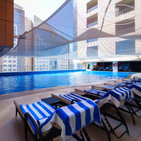 Swimming Pool в Mercure Dubai Barsha Heights Hotel Suites & Apartments APT