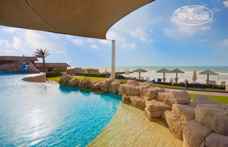 Новые добавленные фото туристов в Coral Beach Resort Sharjah 4*