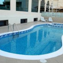 Бассейн в Lavender Hotel Sharjah 4*