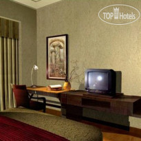 Al Bustan Tower Hotel Suites 
