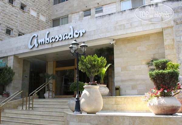 Фотографии отеля  Ambassador Hotel 4*