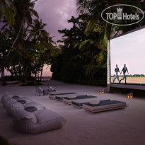 Le Meridien Maldives Resort & Spa Кинотеатр под открытым небом