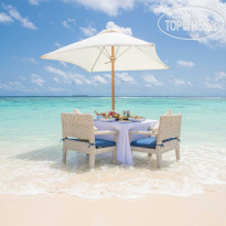 Movenpick Resort Kuredhivaru Maldives Обед на свежем воздухе