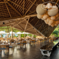 Movenpick Resort Kuredhivaru Maldives Ресторан: Onu Marche