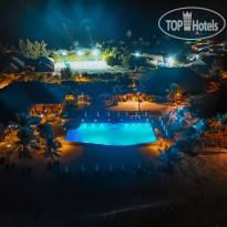 Главный бассейн в Brennia Kottefaru 5*