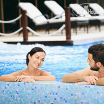 Savoy Resort & Spa, Seychelles Spa Pool with Jacuzzi