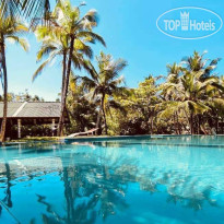 Открытый бассейн  в Villa Bounty 