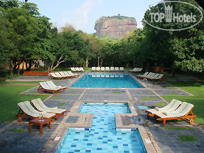 Фотографии отеля  Hotel Sigiriya 3*