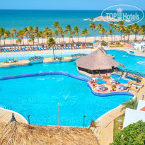 Piscina Grande в Costa Caribe Hotel Beach & Resort 3*