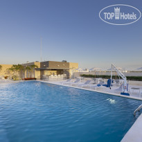 бассейн на крыше в Residence Inn Merida 3*