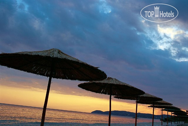 Новые добавленные фото туристов в Alexandra Beach 4*