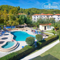 Бассейн в Chrousso Village Hotel 4*