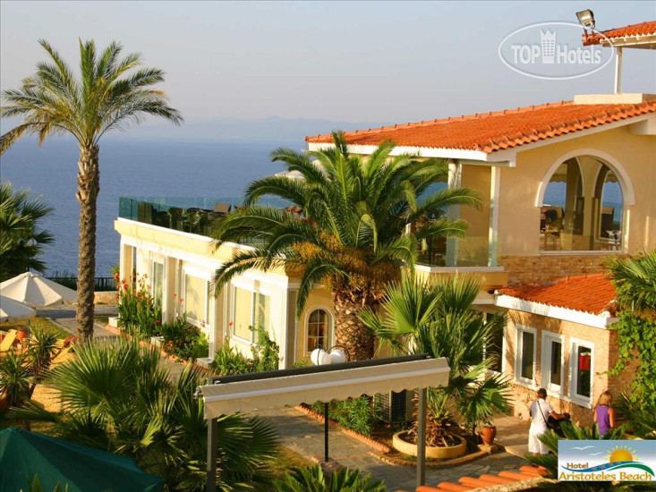 Новые добавленные фото туристов в Aristoteles Beach Hotel 4*