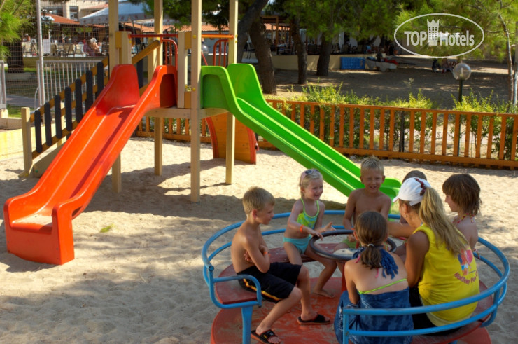 Новые добавленные фото туристов в Portes Beach Hotel 4*