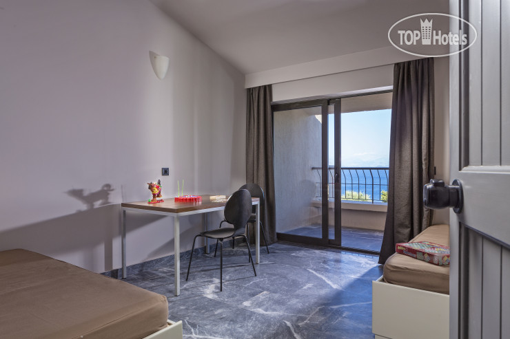 Новые добавленные фото туристов в Aeolos Beach Resort 4*